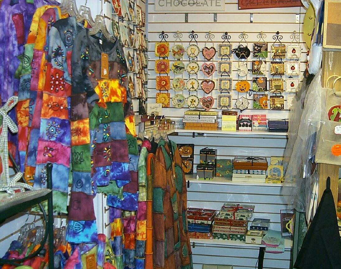 Women's apparel, unique gifts and gourmet foods. Walker, MN